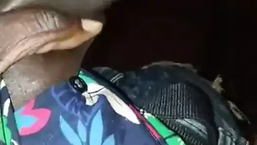 Büyük siyah babanın horoz