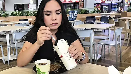 NE?! SENI BIR YERLERDE GÖRMÜŞTÜM! - İSPANYOLCA PORNO