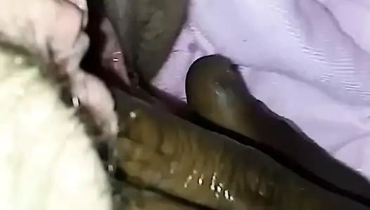 Kız arkadaş renee filmler ona kendi germe fisting oturum