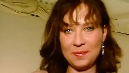 Almanya'dan amatör hatun oyuncu seçmelerinde mükemmel vücudunu gösteriyor