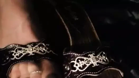 Naylon çorap ve katır ayakları