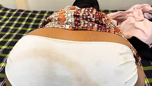 Büyük götlü Arap canlı şov!