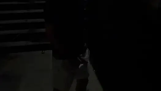 Marina Ile Gece Geç Saatlerde Underpass Anal