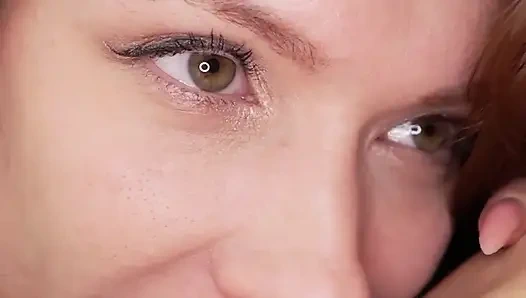 İki Kız Bir Vahşi Takıntı