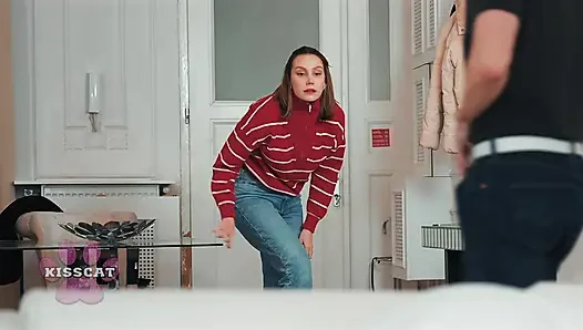 Eyvah... Karısının yetişkin bebeğine boşalıyor!? Kocası aynı yatakta iki üvey kız kardeşini sikiyor - audrey reid x mrcat