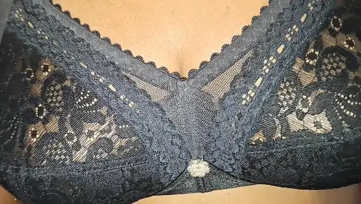 Doğal büyük memeli Asyalı orta yaşlı seksi kadın