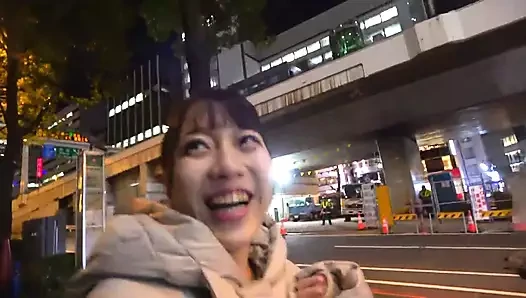 Başvuran 21 yaşındaki üniversite öğrencisi tsukino'dur. 3