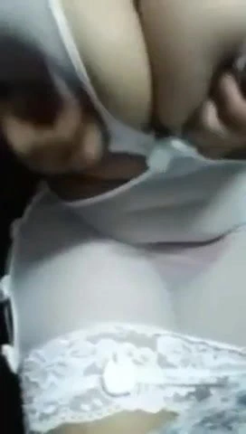 Büyük götlü Mısır dansı