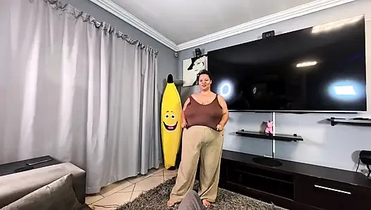 Helping out my perverted stepbrother by jerking and sucking his dick