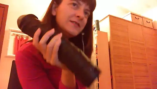 Sen benim büyük siklerime ve straponuma tapacaksın