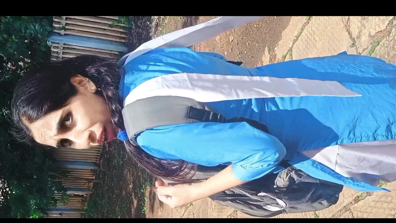 Indian School Girl Hindi wali ko Railway station mein lejake Choda Hindi