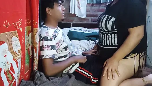 İyi masajlardan sonra kuyruğumu yağlıyorlar ve babam için çok sürtük oldum