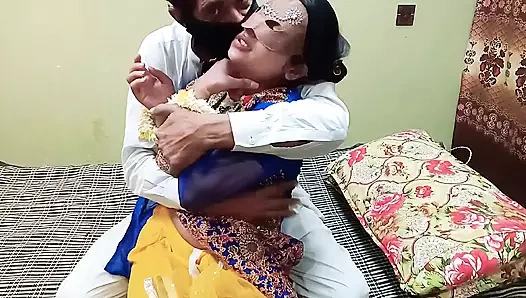 Hint Desi Sıcak Bahu ko Buday Susar ny Chod Diya Buday ki Jawani Bahu ki Chut phar d Clear Hintçe Ses Sıcak Seks