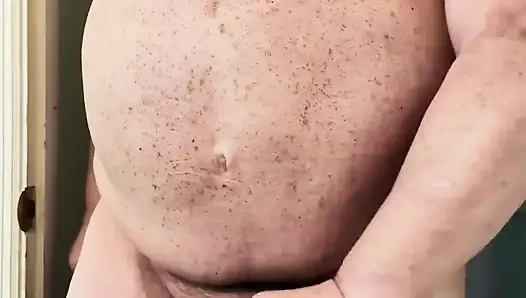 Üvey baba ayı yarağını okşuyor