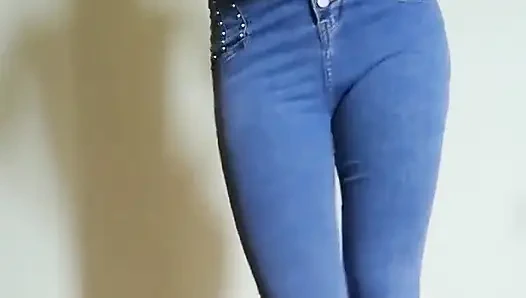 Sonunda tam kıyafet videoma göz atın