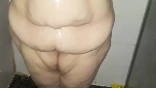 Douche bbw