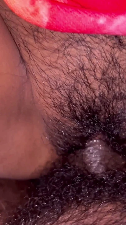18+ genç kız sert sikişiyor (üvey kız kardeş) Hintli desi üvey kız kardeşiyle seks yapıyor | Klip 1