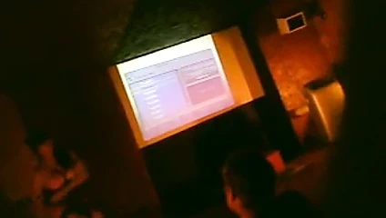 Büyük memeli striptizci bölüm 1