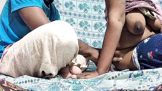 Hintli üniversiteli kız ve öğretmen sınıfta seks yapıyor 28 it 5