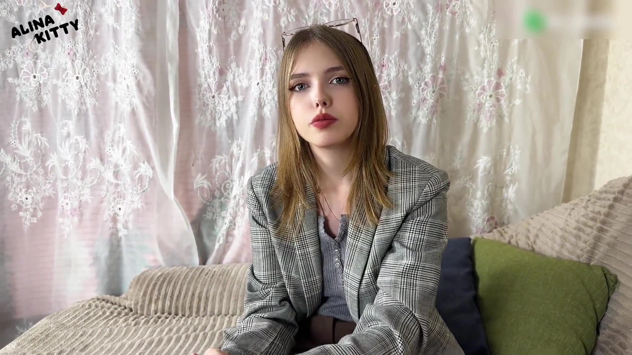 Went to Therapist with Severe Depression – She Said New Method and Ended with Cumshot on Her Face
