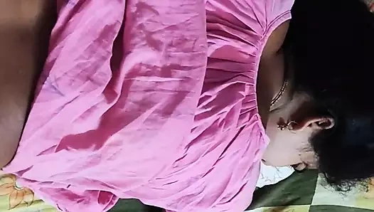 Padmini yenge kocasıyla domalarak sikişiyor