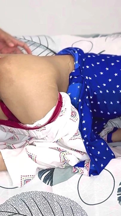 Müdür okulu idare etmek için memurdan izin almak zorunda kaldı. | Klip 2