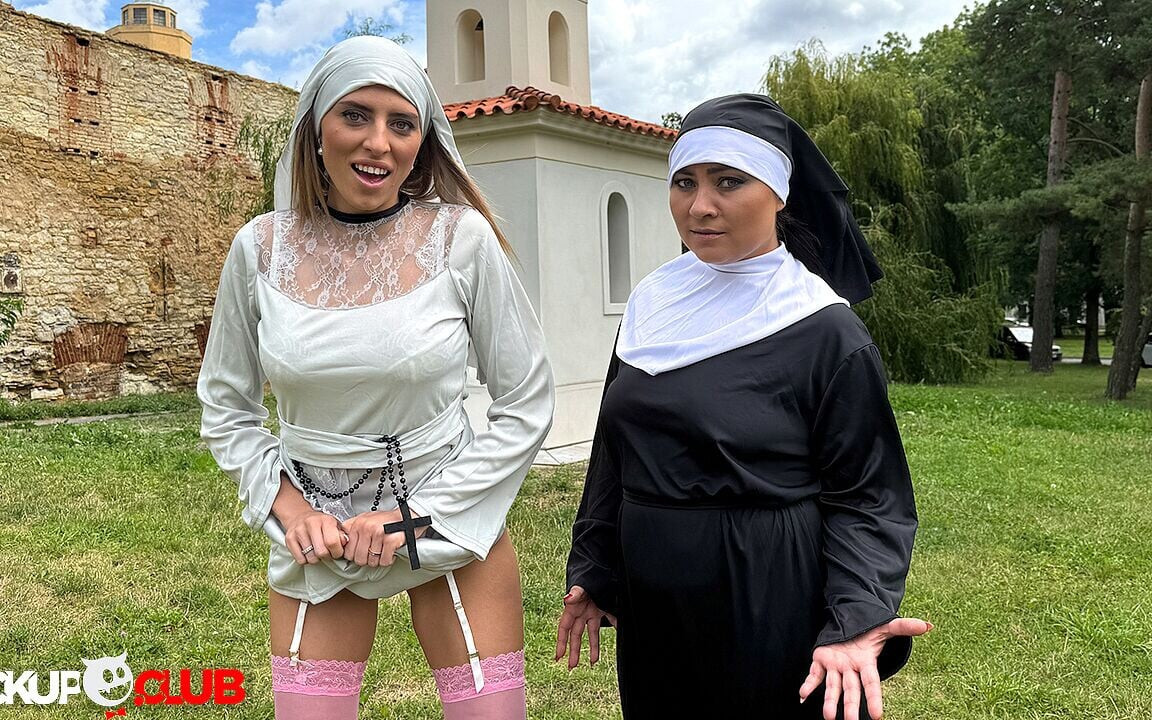 Bağış Toplama Rahibeleri Bağış İçin Her Şeyi Yapar: Fanta Sia, Christina Santes ve Charlie Dean