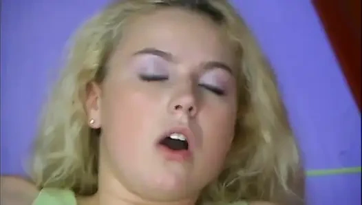 Sikildi Ve 69 Bowling Salonunda