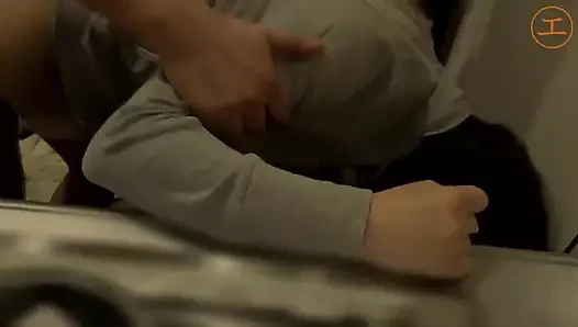 Asyalı evli kadın sikişiyor