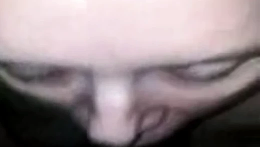 Brenda BBC'yi berbat ediyor. kapatmak