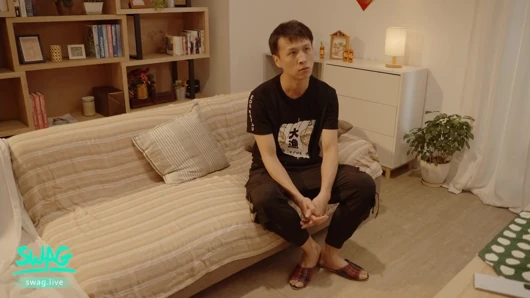 Cheongsam'da büyük memeli bir güzellikle seks