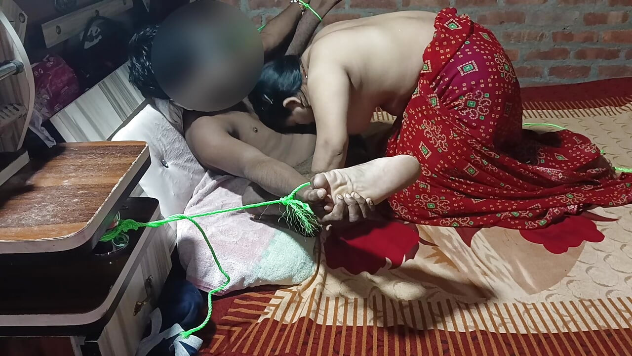 Azgın Devar, Yeni Evli Güzel Bhabhi'yi Sikiyor