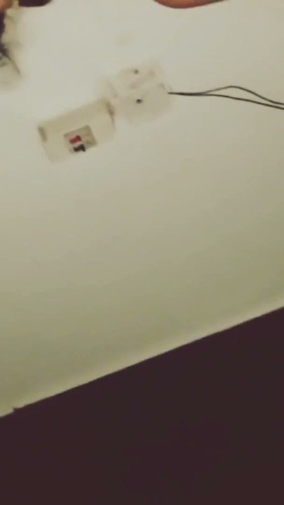 Latika tüm pozisyonlarda erkek kardeşiyle sikişiyor | Klip 1