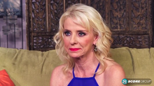 Cammille'in göt deliği için büyük zenci yarağı