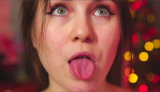 Seksi oral seks om büyük yapay penis, parmaklama ve dev fışkırtma