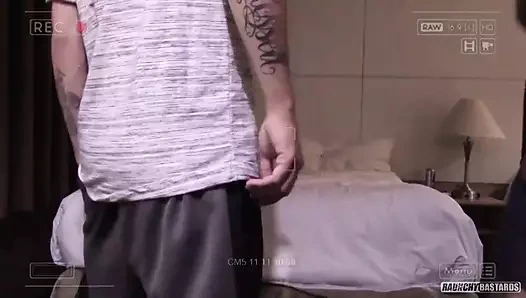 Baba köylü döl boşaltmayı doğuruyor