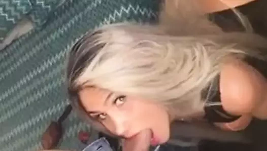 Sıcak sarışın civciv berbat büyük horoz