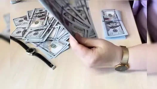 LadyVikki videosu