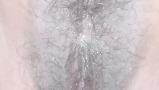 benim taze ve ıslak kedi