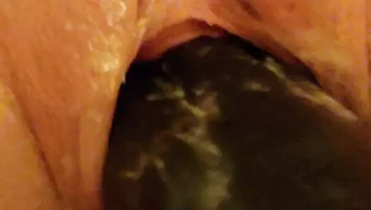 Beyaz ateşli evli kadın, amını esnetiyor, yumruk sokuyor, amını deliyor