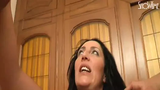 İtalyan orta yaşlı seksi kadınlar kendilerini dünyaya gösteriyor - bölüm #4