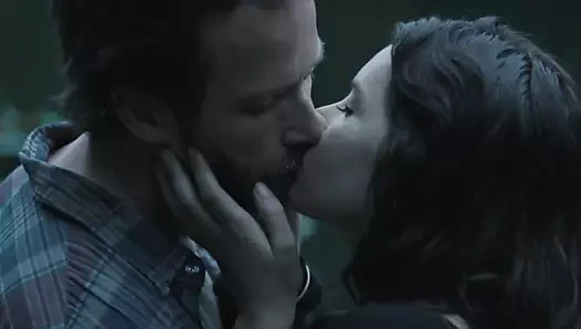 Felicity Jones - 2013'te nefes alın