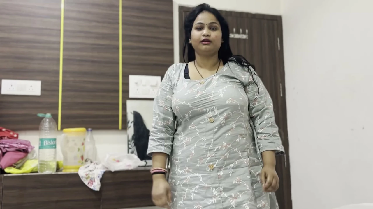 Indian Step Sister Teases Step Brother’s Lund Masturbation to All Night Chudai