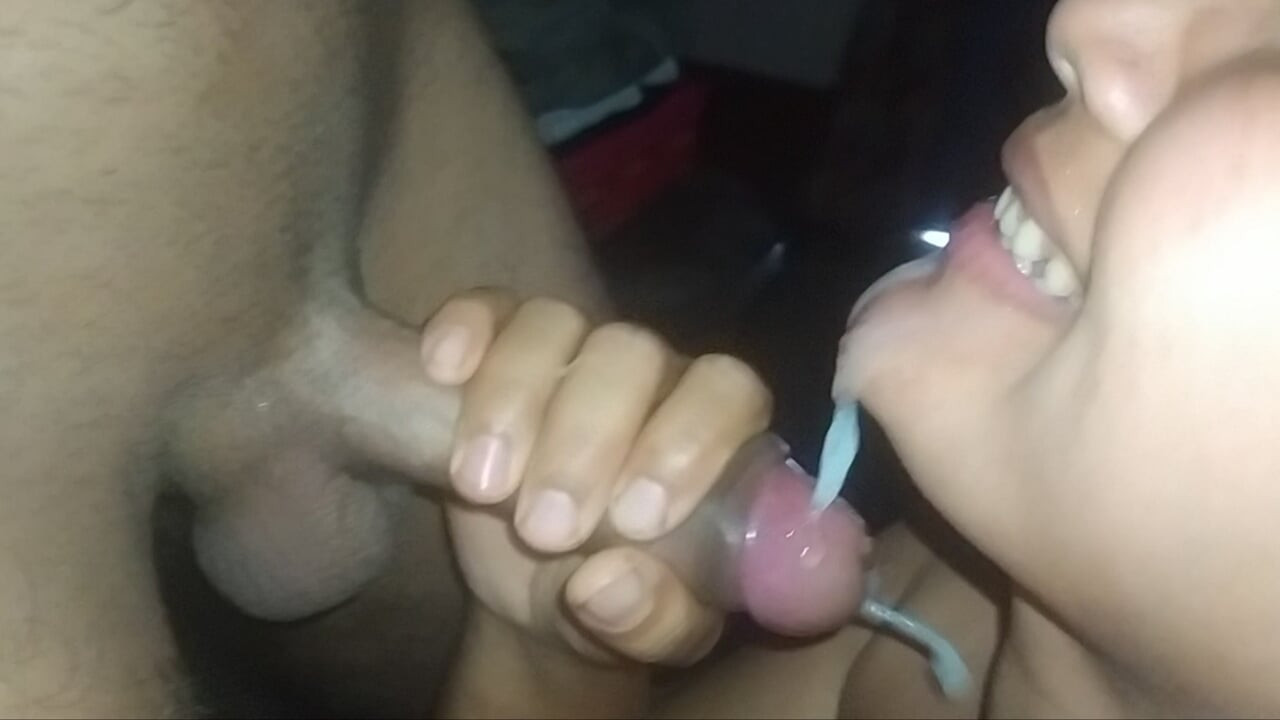 Hintli evli kadın ilk kez sperm yiyor