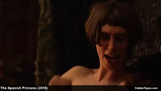 Charlotte tüm çıplak ve romantik film sahnelerini umuyor