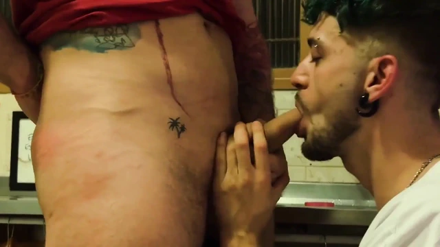 Toplumda Heteroseksüel, Poposu Liberal