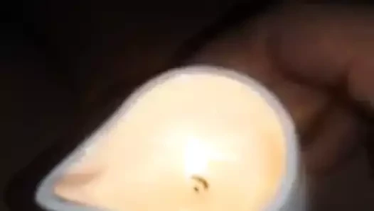 Kedi üzerinde sıcak yağ