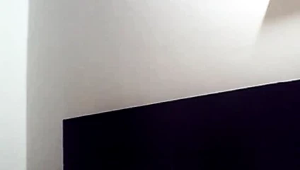 Latin kız ile şaşırtıcı vücut oyun ile kedi