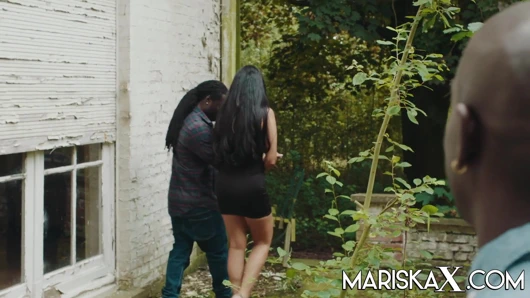 Mariskax mariska kocası tarafından bir bbc'ye teklif edildi