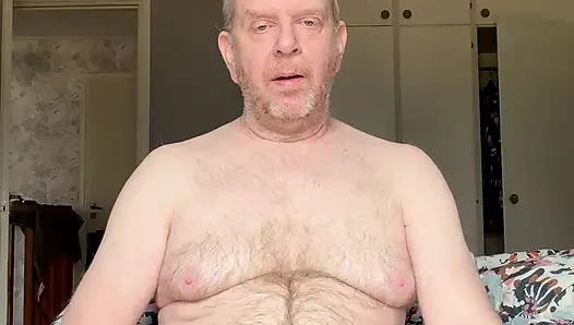 Önümde dizlerinin üzerindeymiş gibi davran